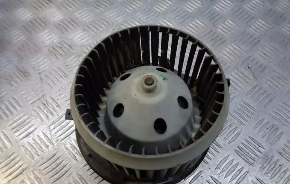 Alfa Romeo 147 Front door blower motor 52488448