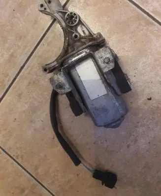 Volkswagen PASSAT B4 Front door electric wing mirror 357972762 DAPSA