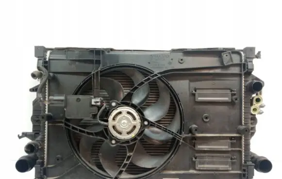 Volvo V40 Coolant radiator