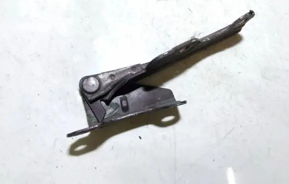 Mitsubishi Galant Engine bonnet/hood hinges