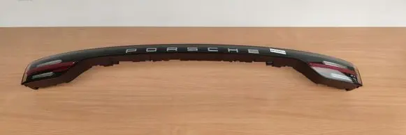 Porsche Cayenne (9Y0 9Y3) Rear light center trim bar blend 9Y0945081F