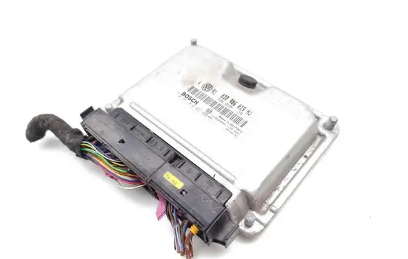 Volkswagen Golf IV Engine control unit/module 038906019HJ 0281010977