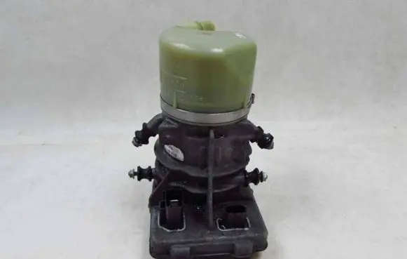 Volvo V60 Power steering pump 31387595 54532