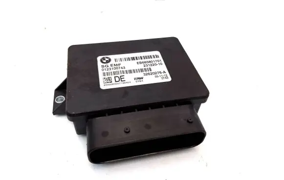 BMW 5 F10 F11 Hand brake control module 6858017 23122010 32620276A