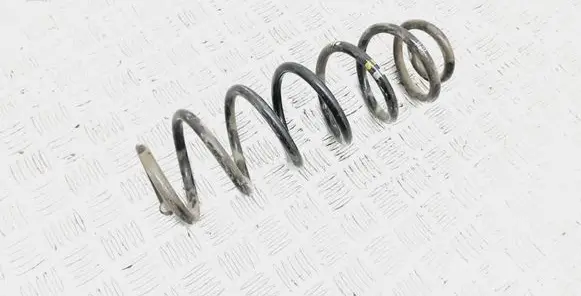 Audi Q3 8U Rear coil spring