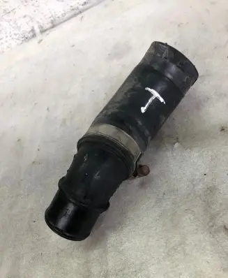 Lexus IS 220D-250-350 Intercooler hose/pipe 1736126030