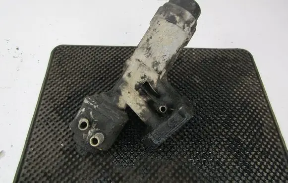 Seat Alhambra (Mk1) Oil filter mounting bracket 