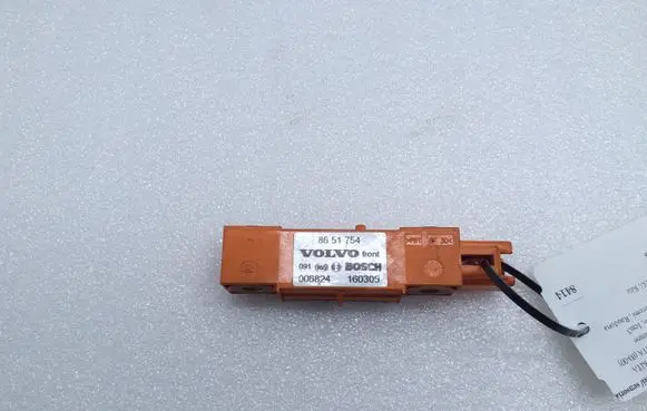 Volvo XC90 Airbag deployment crash/impact sensor 8651754