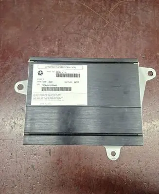 Jeep Compass Sound amplifier 05064141AL TE1AA2631E2692