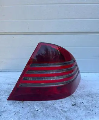 Mercedes-Benz S W220 Rear/tail lights