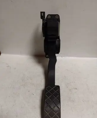 Skoda Fabia Mk1 (6Y) Accelerator throttle pedal 6Q1721503A 289300886 0280752215