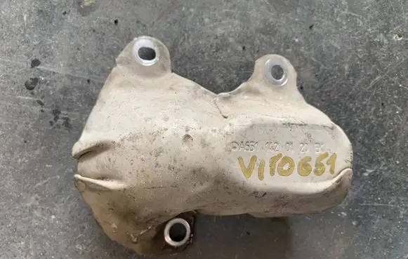 Mercedes-Benz Vito Viano W639 Heat shield in engine bay A6511420120EK
