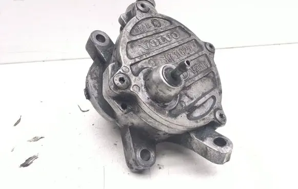 Volvo XC90 Vacuum pump 30731825