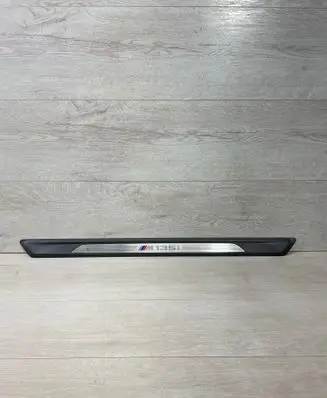 BMW 1 F20 F21 Front sill trim cover 8058891