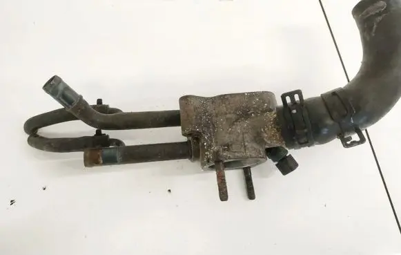 Hyundai Coupe Engine coolant pipe/hose
