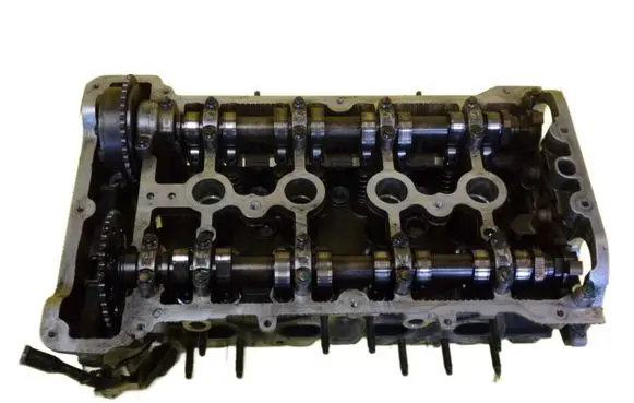 Citroen DS3 Engine head V753471080 5FR