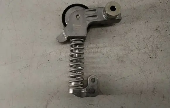 Volvo V60 Alternator belt tensioner V54005 116