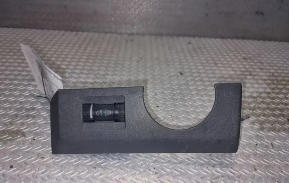 Volkswagen Transporter - Caravelle T5 Headlight level height control switch