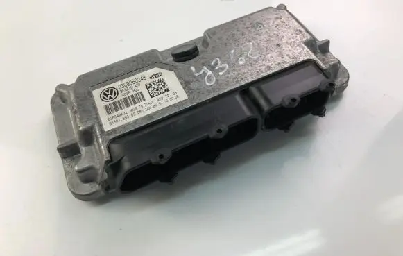 Skoda Fabia Mk2 (5J) Engine control unit/module ECU 03C906024B