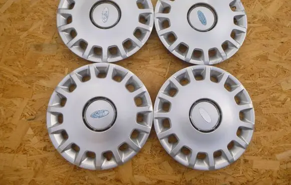 Ford Galaxy R16 wheel hub/cap/trim 1M211130EA