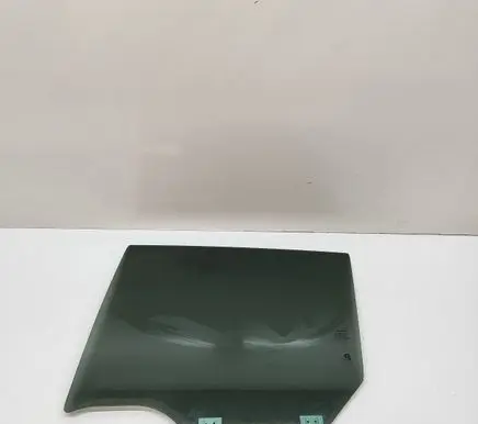 Nissan Leaf II (ZE1) Rear door window glass 823003NL2A