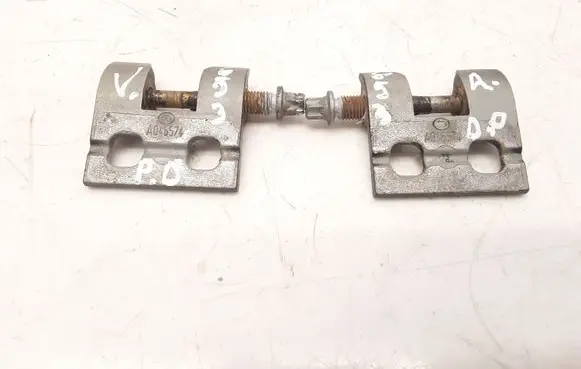 BMW 1 E81 E87 Front door hinge set 