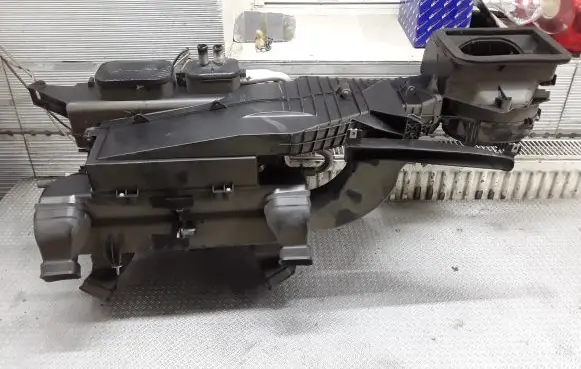 Interior heater climate box assembly