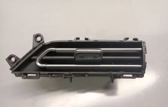 KIA Niro Dash center air vent grill 97420G5AB0 818644
