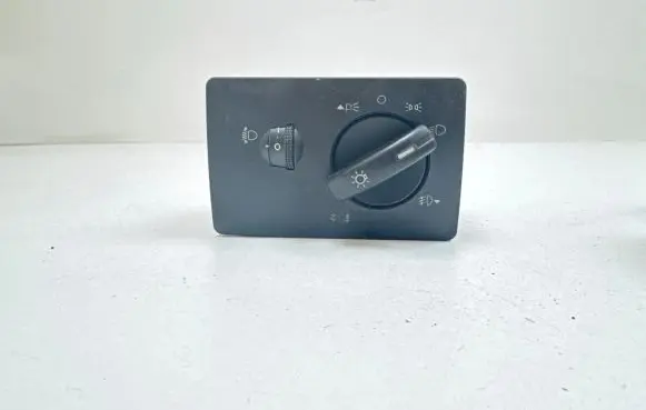 Ford Focus Light switch 4M5T13A024MA 04059765