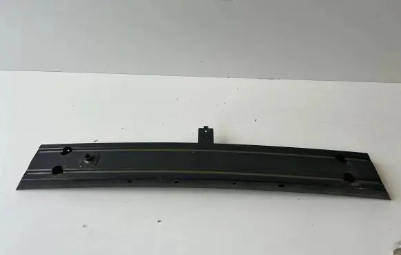 Opel Mokka Front bumper cross member 95493555