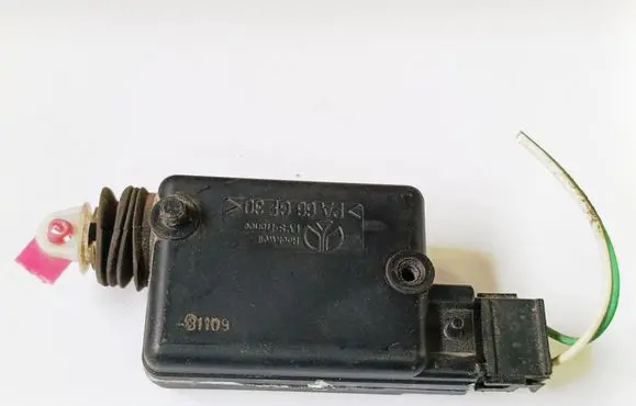 Renault Scenic I Tailgate boot lock/latch motor 