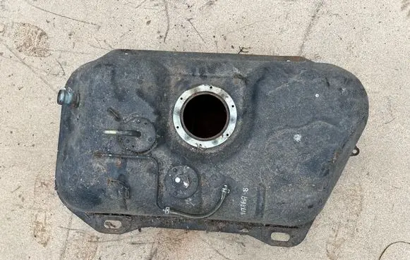 Suzuki Grand Vitara I Fuel tank 