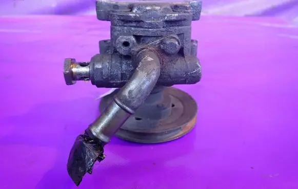 Ford Galaxy Power steering pump 95VW3A674FAES