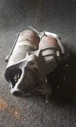 Opel Vivaro Starter motor 310737