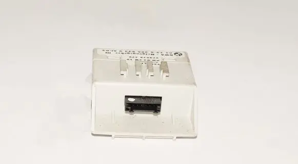 BMW 7 E38 Yaw turn rate sensor 8386932