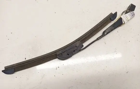 Toyota RAV 4 (XA30) Rear wiper blade arm 6M21A17526BB