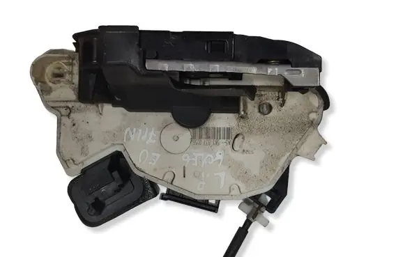 Volkswagen Golf VI Front door lock 5K1837015BXXX 5K1837015B