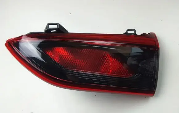 Mazda 6 Tailgate rear/tail lights 22665044