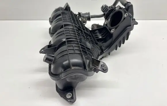 Toyota Prius+ (ZVW40) Intake manifold 1712037052