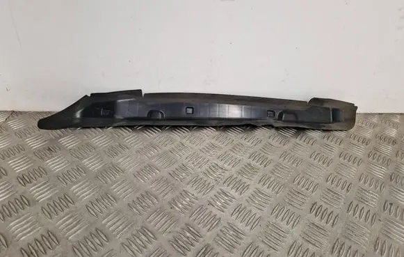 Skoda Octavia Mk4 Fender end trim 5E3821112B