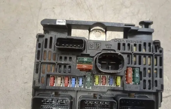 Citroen C4 I BSM Control unit 9661682980 S118983011C