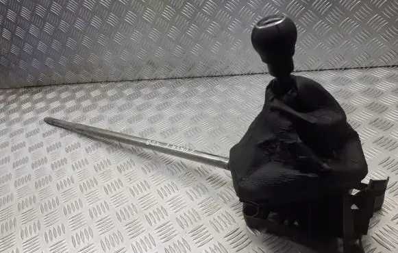 Opel Corsa C Gear selector/shifter in gearbox 
