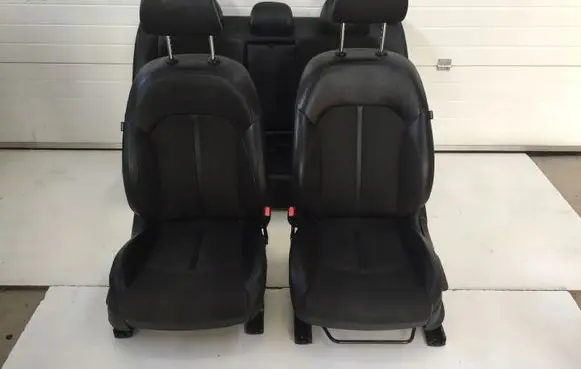 Seat set