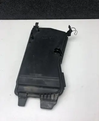 Mercedes-Benz E W212 Fuse box cover A2125400082