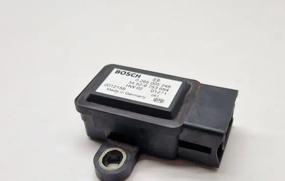 BMW 5 E39 ESP acceleration yaw rate sensor 0265005248 6753694