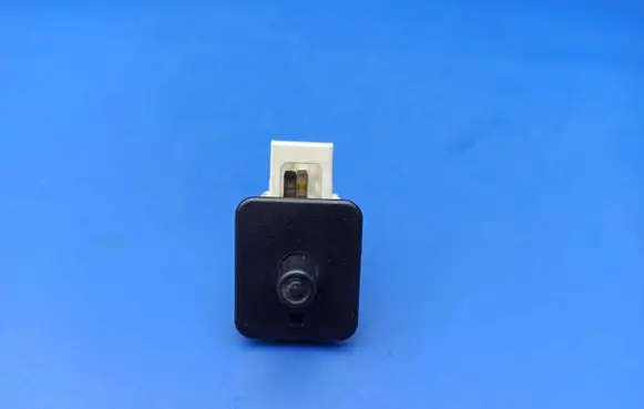 Mercedes-Benz E W211 Rear door sensor 2028209410
