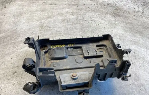 Battery tray