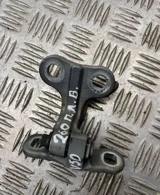 Volvo V50 Front door upper hinge 30784887