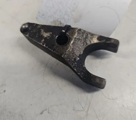 Lexus IS 220D-250-350 Fuel Injector clamp holder 