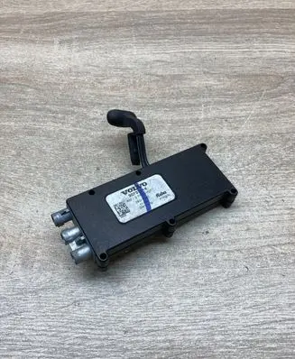 Volvo V50 Aerial antenna amplifier 30737918 28019207
